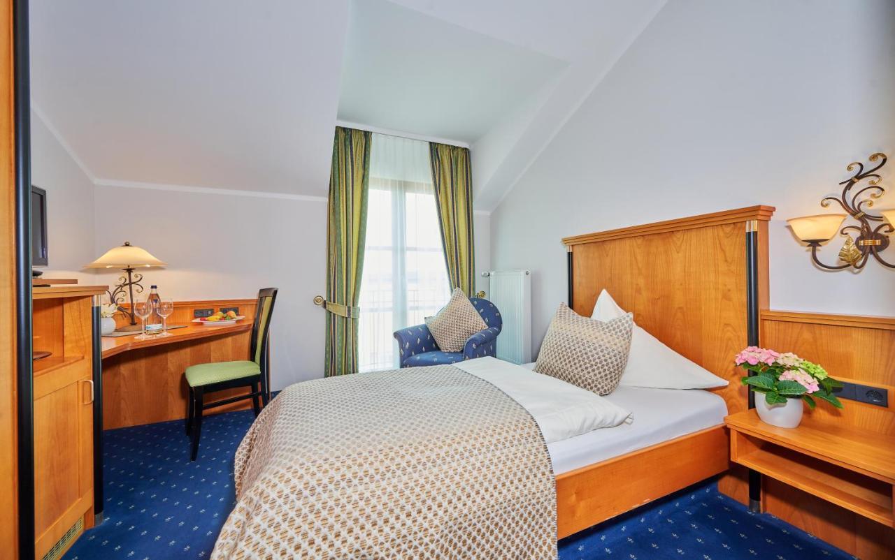 Landhotel Schneider Riedenburg Zewnętrze zdjęcie